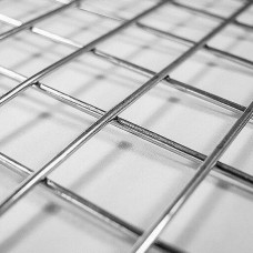 Сетка сварная нержавеющая квадратная в рулонах 08Х18Н10Т 25х25х3 мм ГОСТ 23279-2012