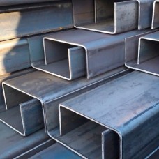 Швеллер нержавеющий гнутый равнополочный г/к AISI 304 U 20 20х20х20х2 мм EN 10162