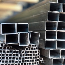 Труба нержавеющая квадратная бесшовная х/д 03Н18М3ТЮ 10х10х1,2 мм ГОСТ 8639-82